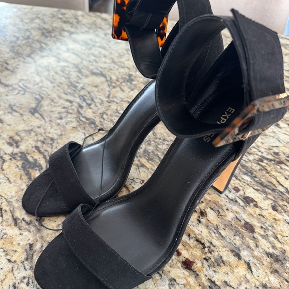 Express Black Heels With Tortoise Ankle Buckle Size 10 - Picture 2 of 8